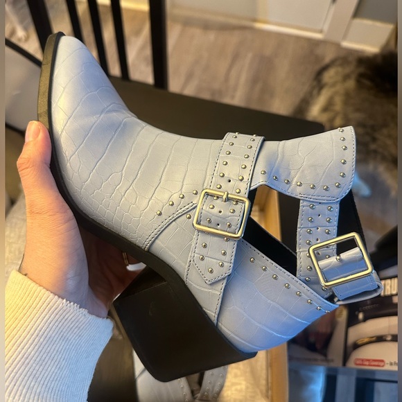 Size 9 Steve Madden Andy blue croc style - Picture 4 of 8